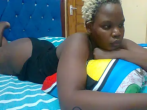 Snapshot of Bootylicious- chatting on January 2026 07:08:02 PM Bootylicious- online show from January 2026 07:08:02 PM