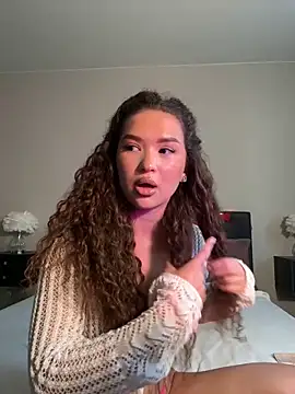 Denise Garciia online show from February 2025 12:51:02 PM