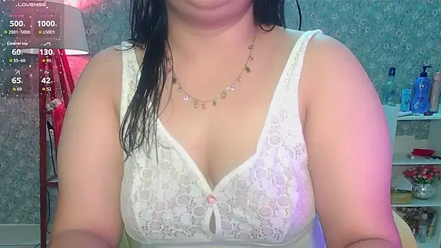 Snapshot of Kriti_02 chatting on May 2026 12:10:01 PM Kriti 02 online show from May 2026 12:10:01 PM