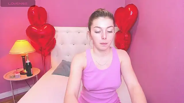 Snapshot of MollyMeltorr chatting on February 2025 04:11:02 AM MollyMeltorr online show from February 2025 04:11:02 AM