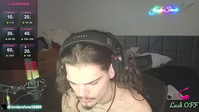 Snapshot of JordanShow chatting on February 2025 01:58:01 AM JordanShow online show from February 2025 01:58:01 AM