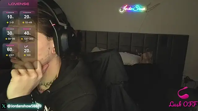 Snapshot of JordanShow chatting on February 2025 04:56:02 PM JordanShow online show from February 2025 04:56:02 PM