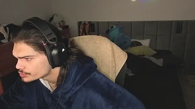 Snapshot of JordanShow chatting on February 2025 06:19:01 PM JordanShow online show from February 2025 06:19:01 PM