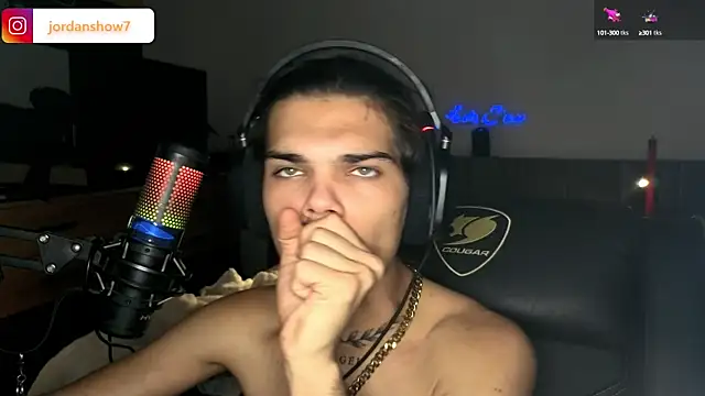 Snapshot of JordanShow chatting on September 2025 08:19:01 PM JordanShow online show from September 2025 08:19:01 PM