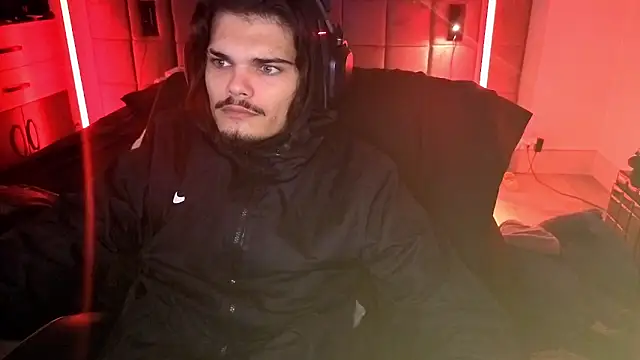 Snapshot of JordanShow chatting on October 2025 08:18:02 PM JordanShow online show from October 2025 08:18:02 PM