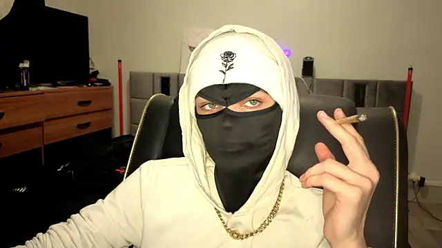 Snapshot of JordanShow chatting on November 2025 06:52:02 PM JordanShow online show from November 2025 06:52:02 PM