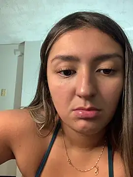 Melannyy  online show from May 2026 02:05:02 AM