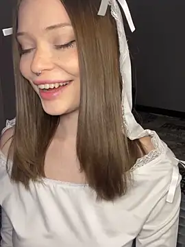 dollfromvenus online show from December 2024 04:20:01 PM