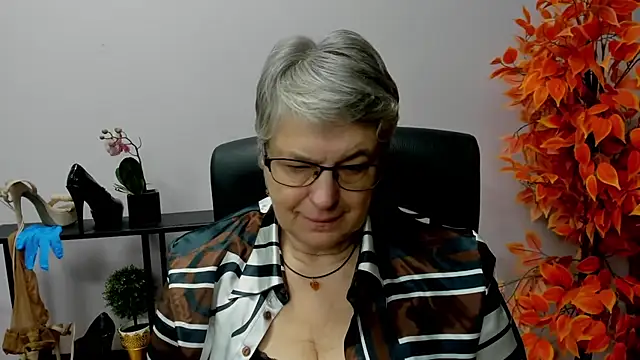 IrisDream online show from December 2024 10:56:01 AM