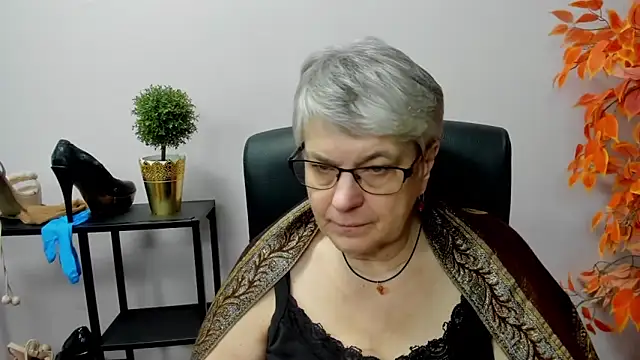 IrisDream online show from December 2024 01:19:02 PM