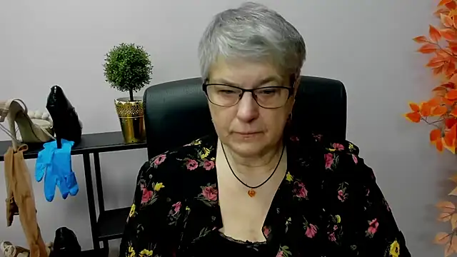 IrisDream online show from January 2025 07:10:01 AM