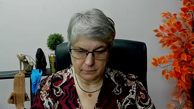 IrisDream online show from January 2025 11:13:02 AM