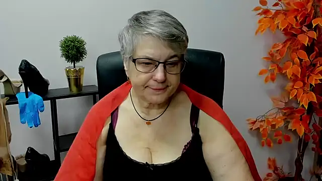 IrisDream online show from February 2025 07:18:01 AM