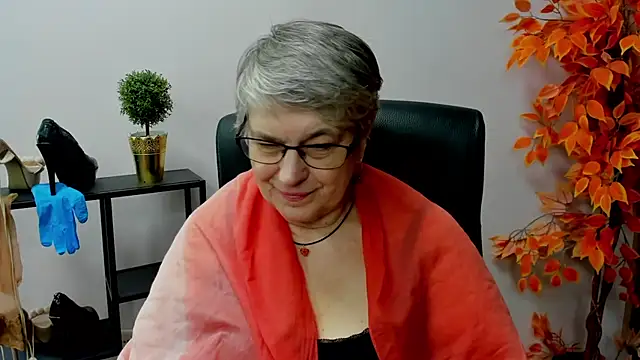 IrisDream online show from February 2025 11:02:01 AM