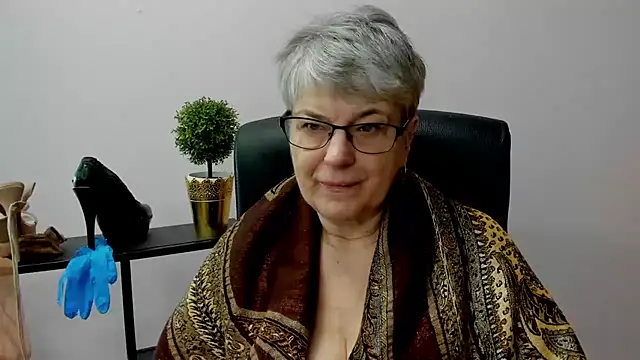 IrisDream online show from February 2025 10:51:02 AM