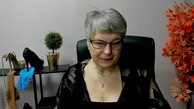 IrisDream online show from March 2025 07:19:01 AM