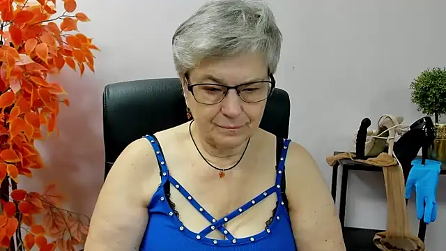 IrisDream online show from September 2025 06:17:01 AM