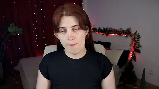 FoxyRayy online show from November 2025 03:45:02 PM