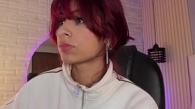 cloe  palmer online show from December 2024 03:58:01 PM