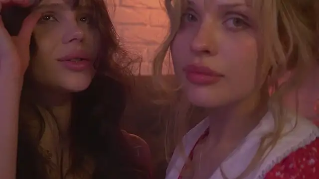 Snapshot of divinelights chatting on February 2025 10:25:01 PM divinelights online show from February 2025 10:25:01 PM