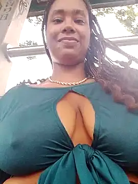 diabla sexyboobs online show from June 2026 10:21:02 PM