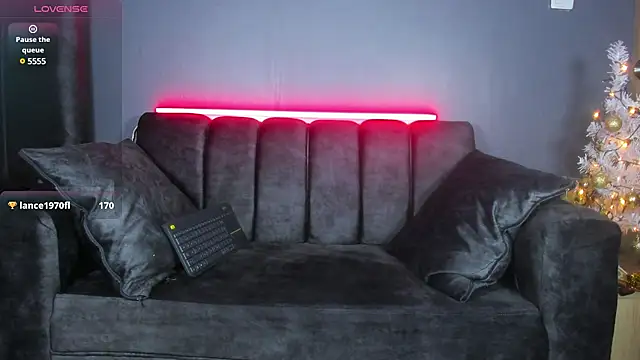 Snapshot of khriss_brown chatting on December 2024 10:34:02 PM khriss brown online show from December 2024 10:34:02 PM