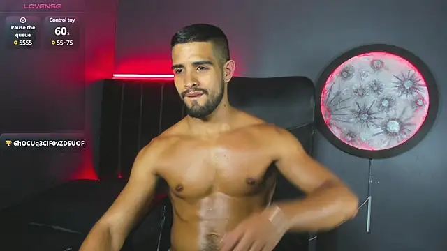 Snapshot of khriss_brown chatting on March 2025 12:48:02 AM khriss brown online show from March 2025 12:48:02 AM