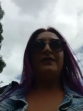 sophie banger online show from May 2026 07:21:01 PM