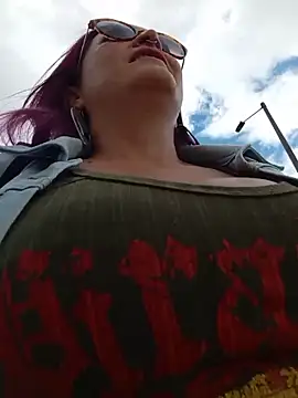 sophie banger online show from May 2026 07:08:01 PM