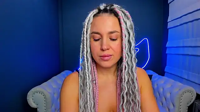 rock n roxy online show from November 2025 01:37:01 AM