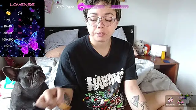 Snapshot of TRIXIE_TANG28 chatting on September 2025 09:03:02 PM TRIXIE TANG28 online show from September 2025 09:03:02 PM