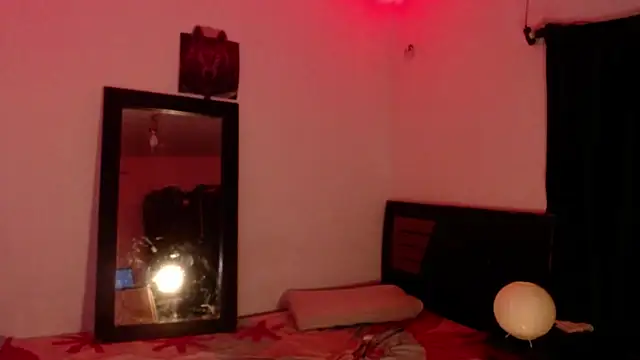 Snapshot of maxximus_100 chatting on January 2025 07:25:02 AM maxximus 100 online show from January 2025 07:25:02 AM