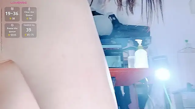 Krismil3 online show from December 2024 10:02:02 AM