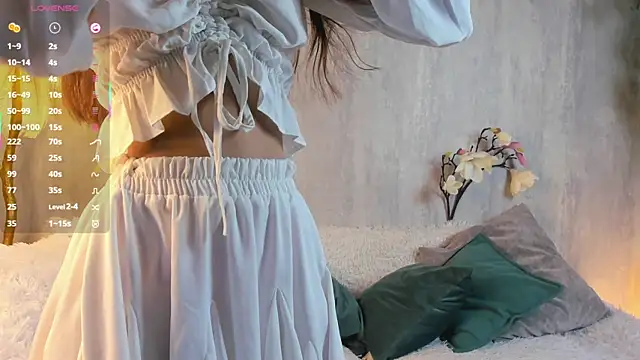 Snapshot of PetraBawden chatting on February 2025 08:44:01 AM PetraBawden online show from February 2025 08:44:01 AM