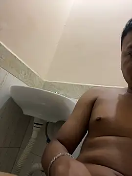 alejooxhot online show from July 2026 02:35:02 PM