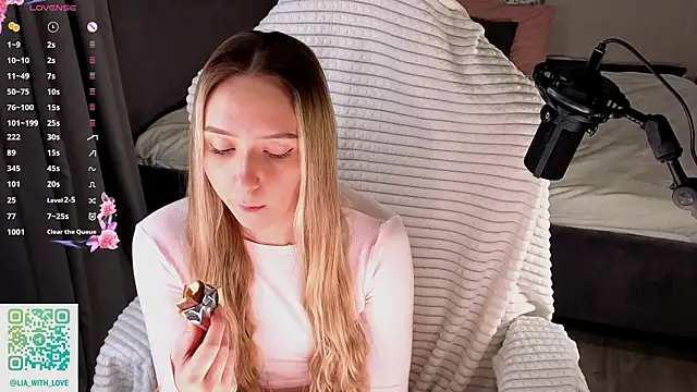 HollisBeckett online show from February 2026 01:13:02 AM