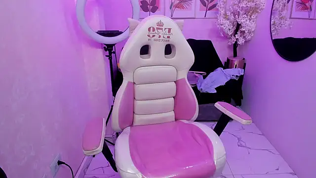 Snapshot of Zafiro_t18 chatting on December 2024 06:12:01 PM Zafiro t18 online show from December 2024 06:12:01 PM