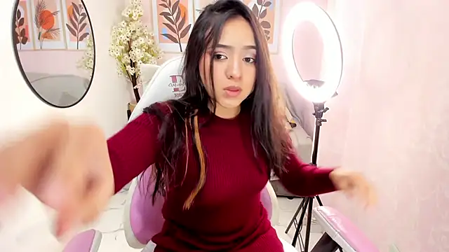 Snapshot of Zafiro_t18 chatting on January 2025 12:17:02 PM Zafiro t18 online show from January 2025 12:17:02 PM