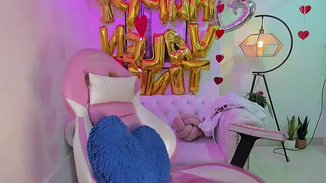 Snapshot of Zafiro_t18 chatting on February 2025 12:32:02 PM Zafiro t18 online show from February 2025 12:32:02 PM