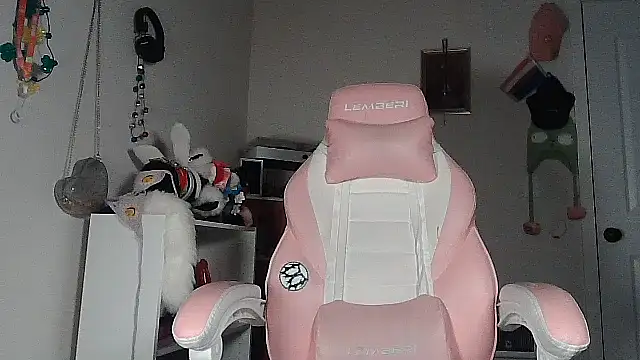 GoddessPinxx online show from July 2026 01:32:01 PM