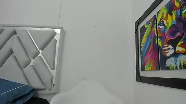 leslyylove online show from January 2025 03:11:01 AM