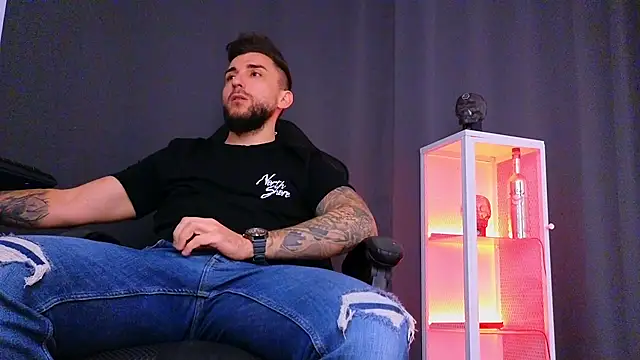 Snapshot of MightyAaron66 chatting on February 2025 06:18:02 AM MightyAaron66 online show from February 2025 06:18:02 AM