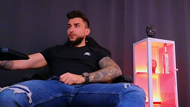 Snapshot of MightyAaron66 chatting on February 2025 09:17:01 PM MightyAaron66 online show from February 2025 09:17:01 PM