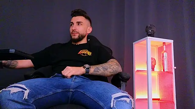 Snapshot of MightyAaron66 chatting on February 2025 11:55:01 AM MightyAaron66 online show from February 2025 11:55:01 AM