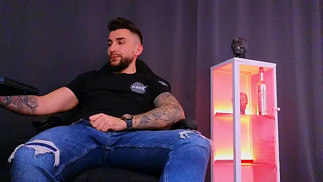 Snapshot of MightyAaron66 chatting on February 2025 06:01:01 PM MightyAaron66 online show from February 2025 06:01:01 PM