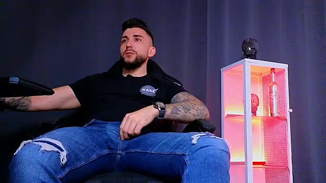 Snapshot of MightyAaron66 chatting on February 2025 06:47:02 PM MightyAaron66 online show from February 2025 06:47:02 PM