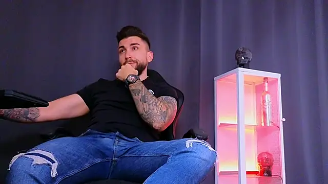 Snapshot of MightyAaron66 chatting on February 2025 09:13:02 AM MightyAaron66 online show from February 2025 09:13:02 AM