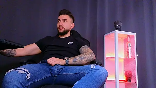 Snapshot of MightyAaron66 chatting on February 2025 12:14:02 PM MightyAaron66 online show from February 2025 12:14:02 PM