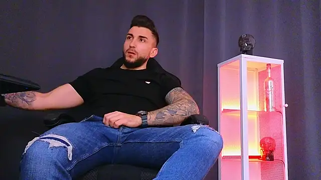 Snapshot of MightyAaron66 chatting on February 2025 01:49:02 PM MightyAaron66 online show from February 2025 01:49:02 PM