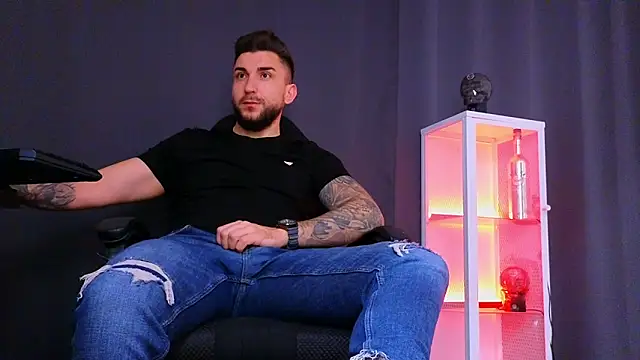 Snapshot of MightyAaron66 chatting on February 2025 03:04:01 AM MightyAaron66 online show from February 2025 03:04:01 AM